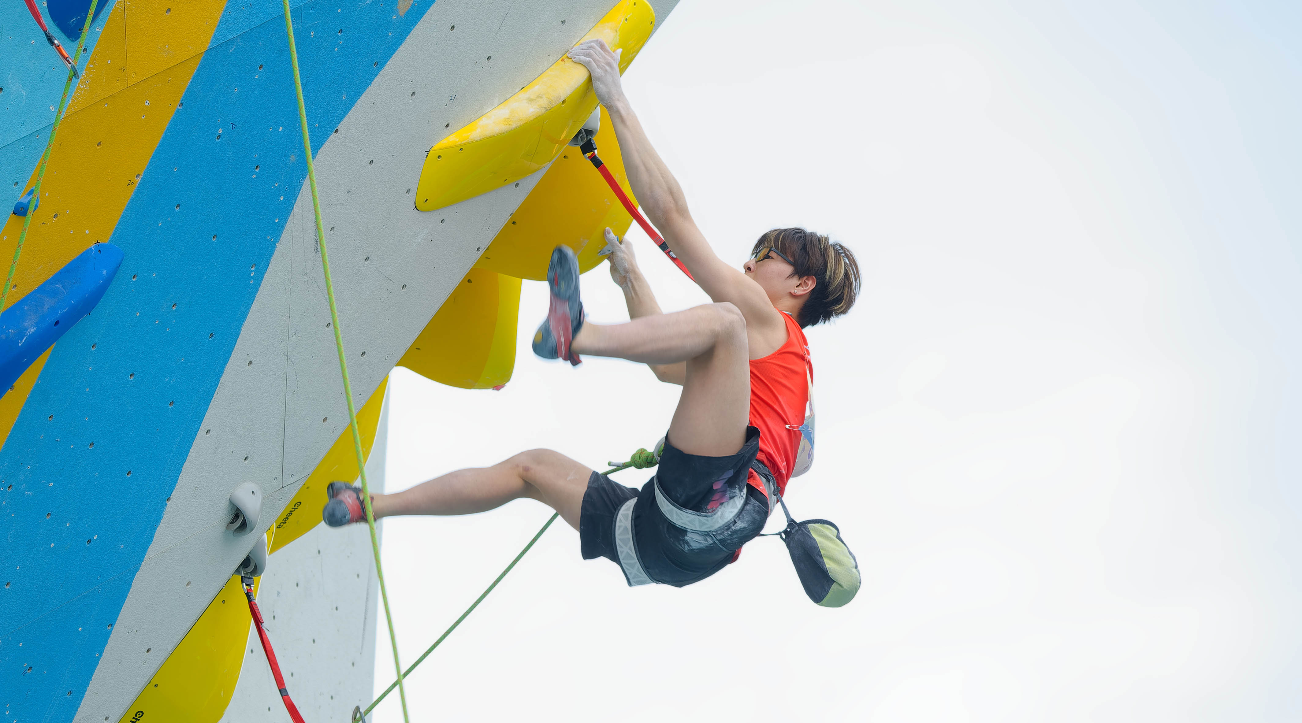 关于尤尔曼德的勒沃库森：1、核心阵型为4-2-3...